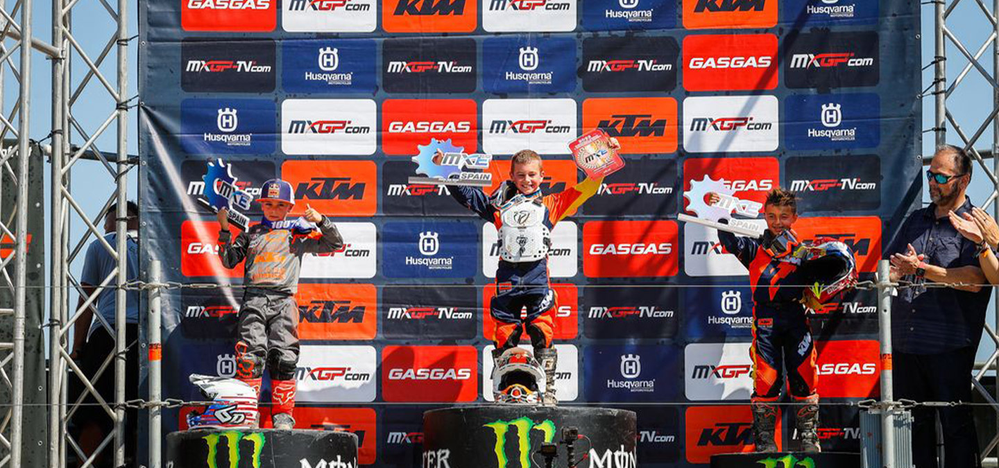 Timoteï Cez Wins Round One of the 2022 Junior e-Motocross Series 